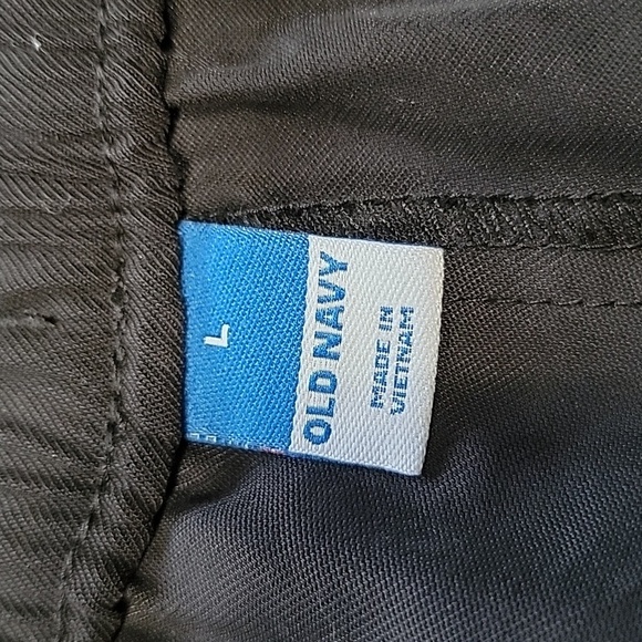 Old Navy Size L Black Elastic with Drawstring Waist Pull-On Shorts, Gently Used - Picture 9 of 10